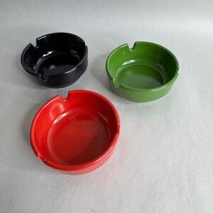 Ges-Line 301 Melamine Ashtray Set of 3 Red Green Black Mid Century Modern USA